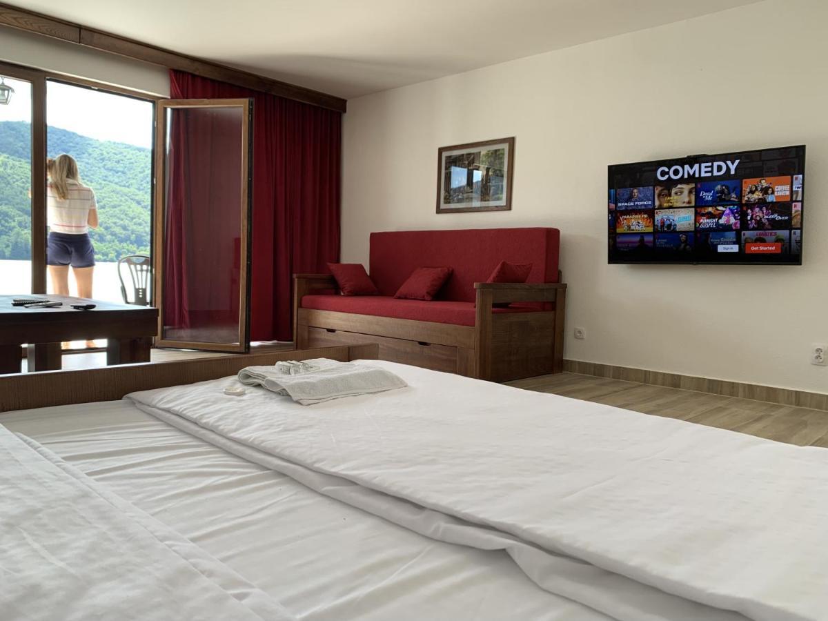 Dunavska Vila Milosavljevic Donji Milanovac Buitenkant foto