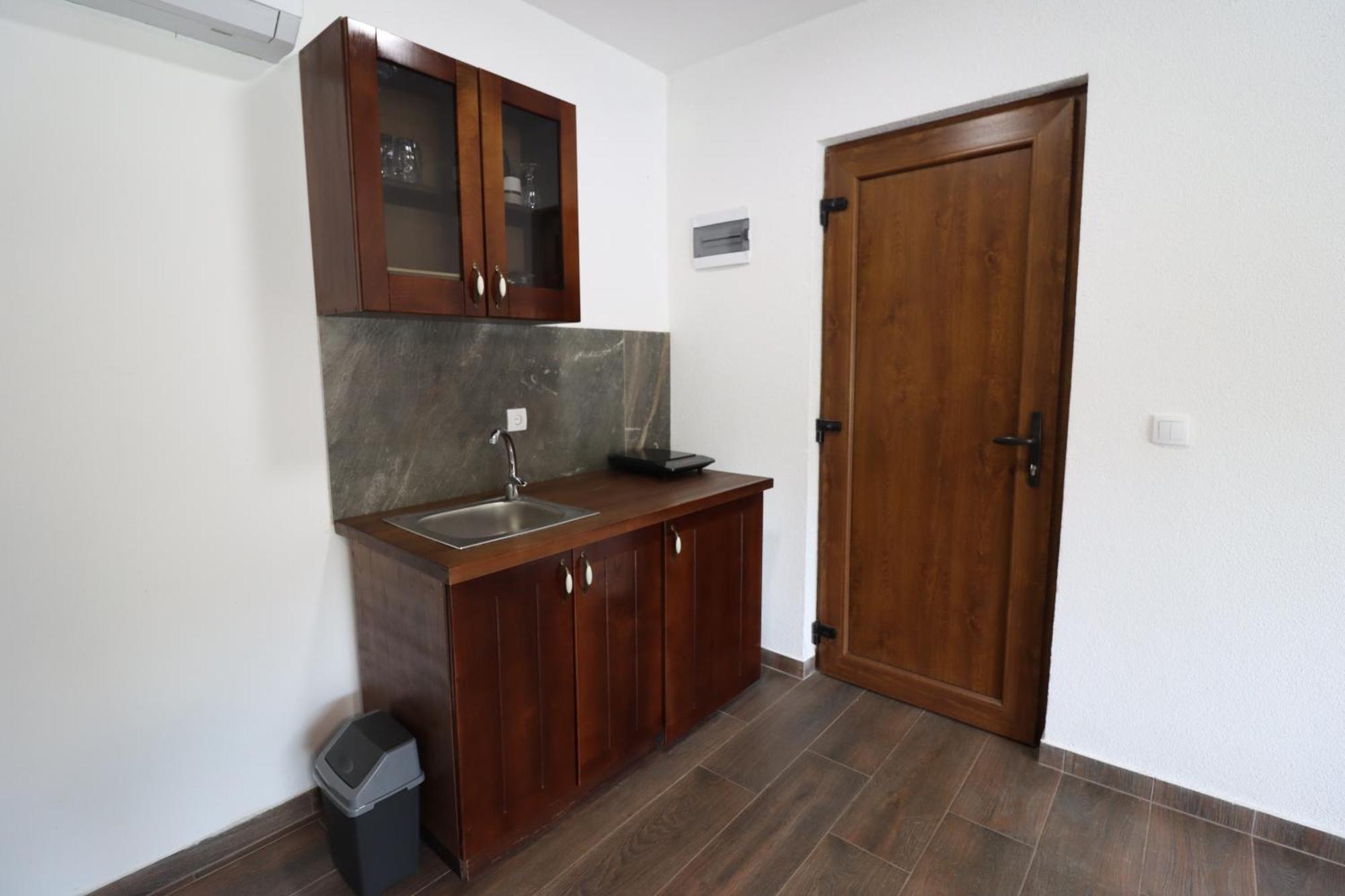 Dunavska Vila Milosavljevic Donji Milanovac Buitenkant foto