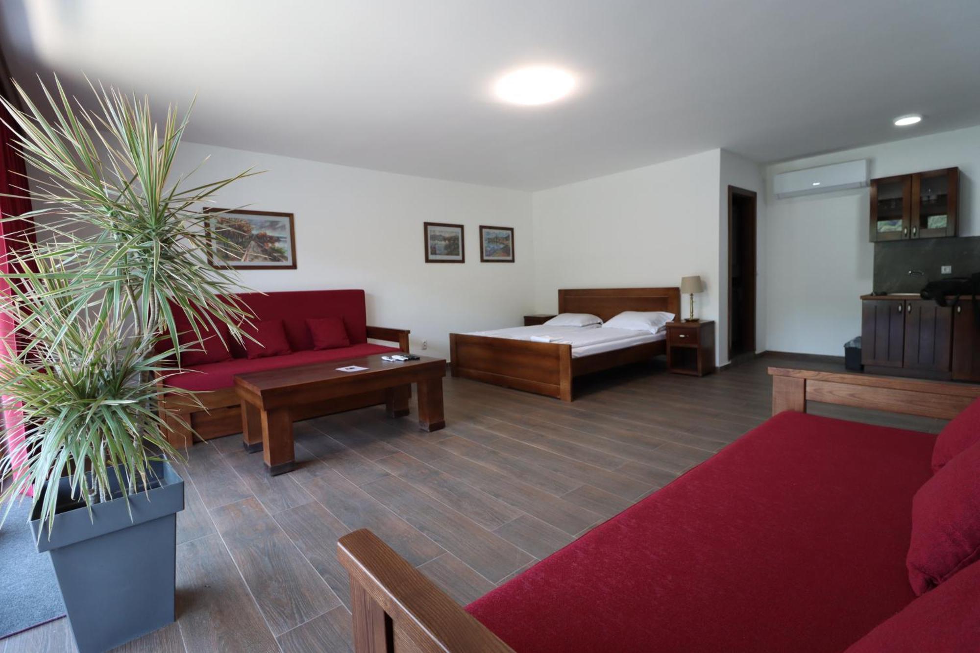 Dunavska Vila Milosavljevic Donji Milanovac Buitenkant foto